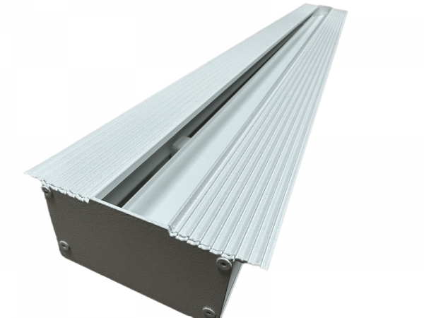 Безрамный щелевой диффузор РЭД-LG