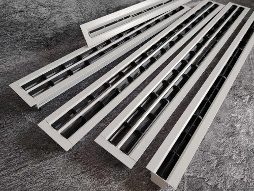 Приточный щелевой диффузор PL35